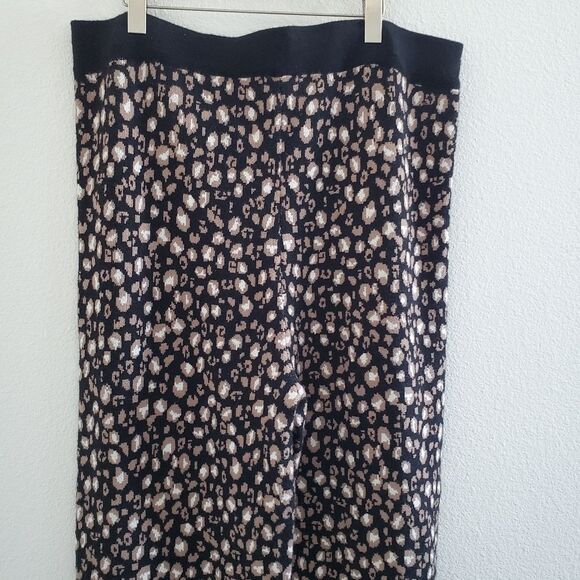 LOGO by Lori Goldstein Knit Pants 4XL Brown Wide Leg Cheetah Print Pull On - Picture 6 of 7